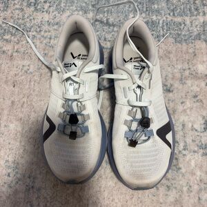 Mount to Coast R1 Running Shoes